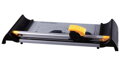 POŠKOZENÝ OBAL - FELLOWES řezačka Proton/ formát A3/ délka řezu 460 mm/ 10 listů 80g papíru/ kovová základna