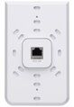 UBNT UNIFEM HD In-Wall - AP 2.4GHz (300Mbps) + 5GHz (1733Mbps), 5x Gbit RJ45, vnútorné, PoE 802.3at (bez PoE injektoru)