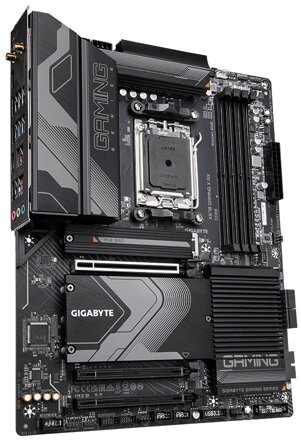 OPRAVENÉ - GIGABYTE X670 GAMING X AX / AMD X670 / AM5 / 4x DDR5 DIMM / 4x M.2 / HDMI / USB-C / WiFi / ATX
